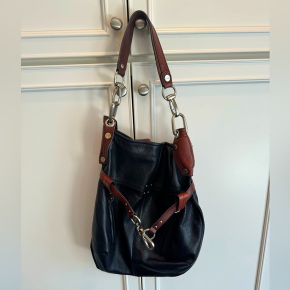 B McKowsky Black Leather Hobo Handbag-EUC - Picture 1 of 4